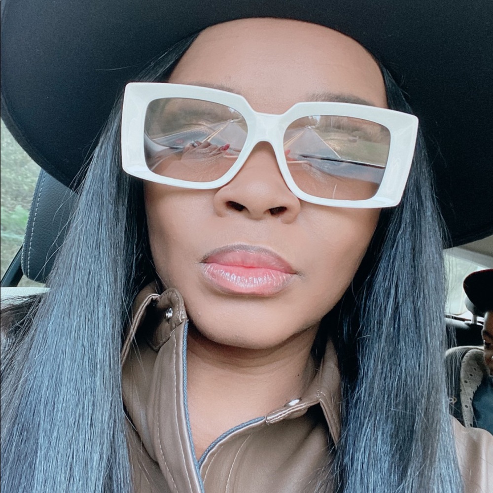 Meet your Posher, Wonda